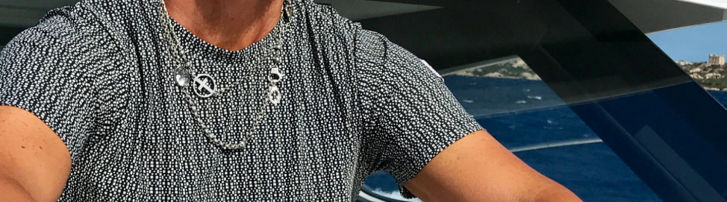 1980 Voguish, the shirts for sea lovers