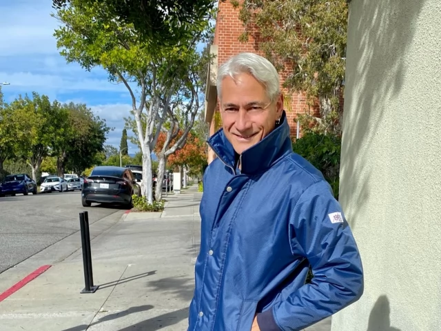 Greg Louganis per 1980 Voguish