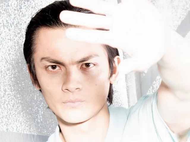 1980 Voguish presenta 